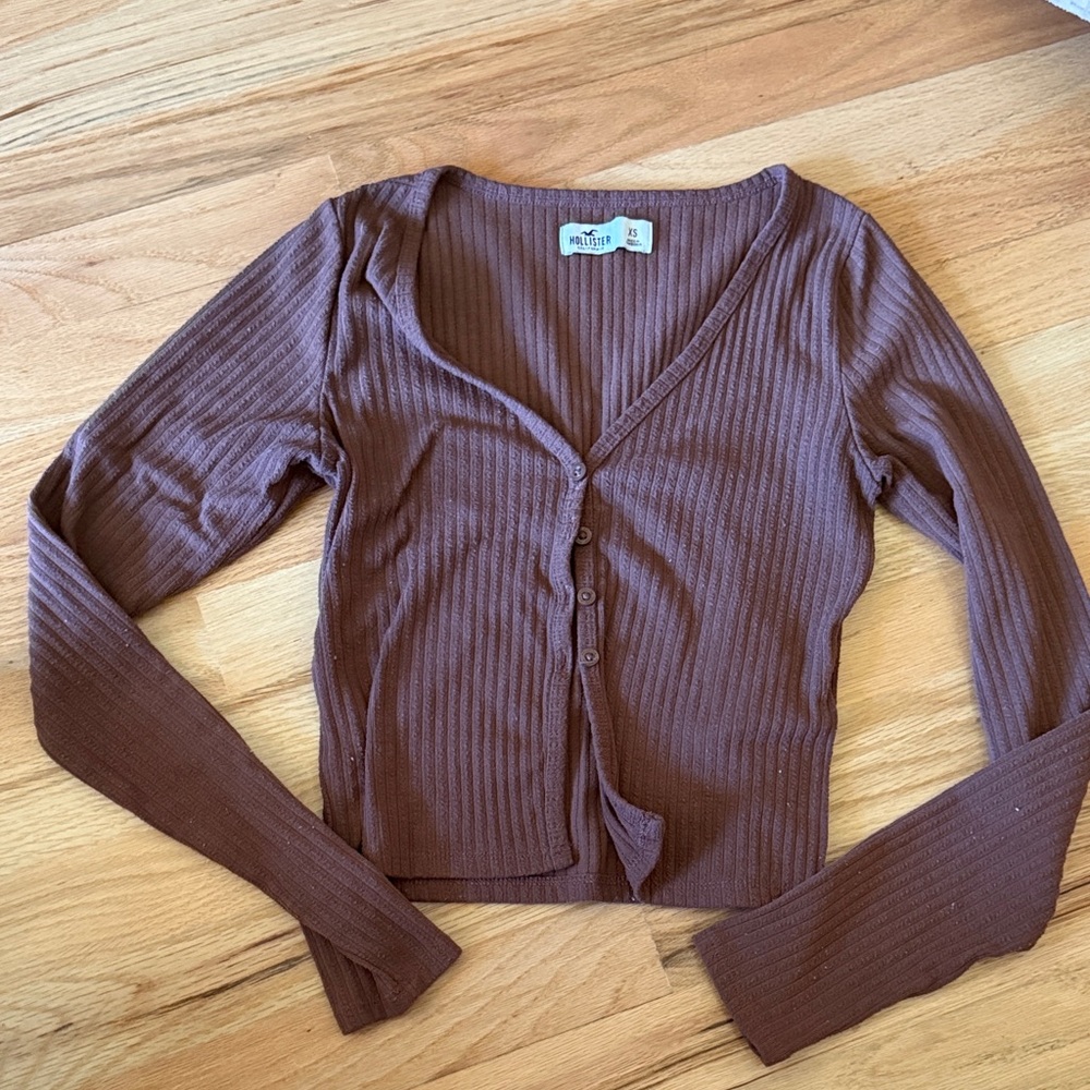 Hollister Brown Ribbed Button-Up long sleeve shirt